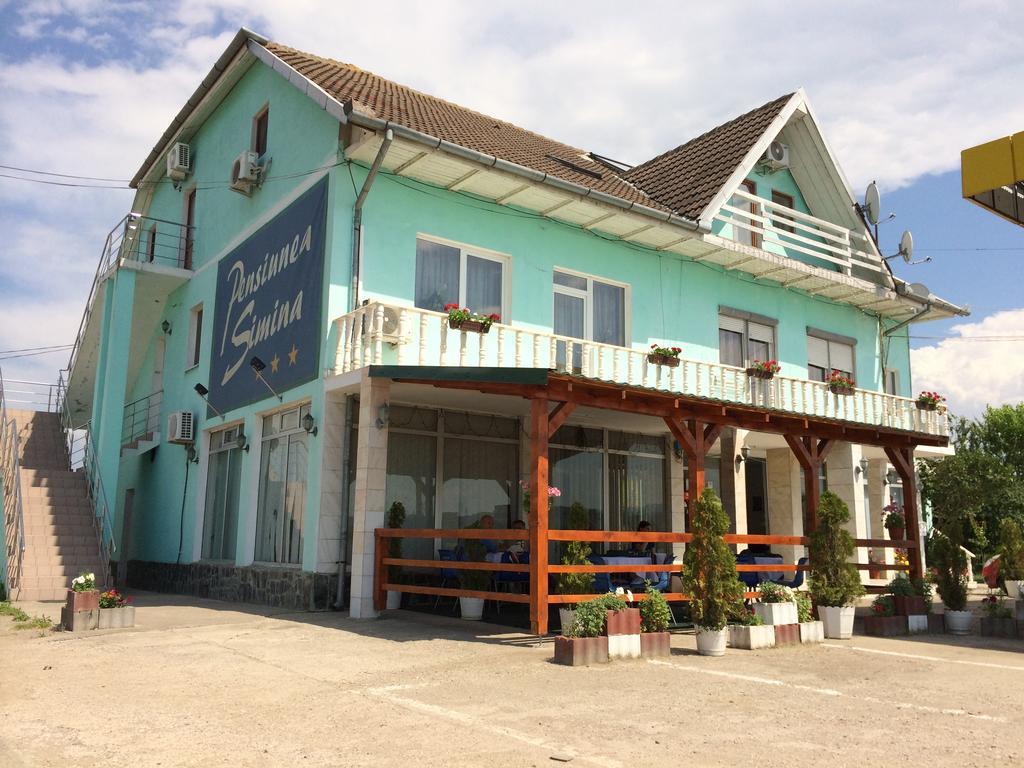 Pensiunea Simina Caransebeş Exterior foto